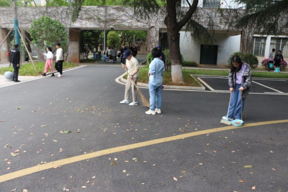 954e9e466f9f45aaba1fe15f48cb958f.png 954e9e466f9f45aaba1fe15f48cb958f.png