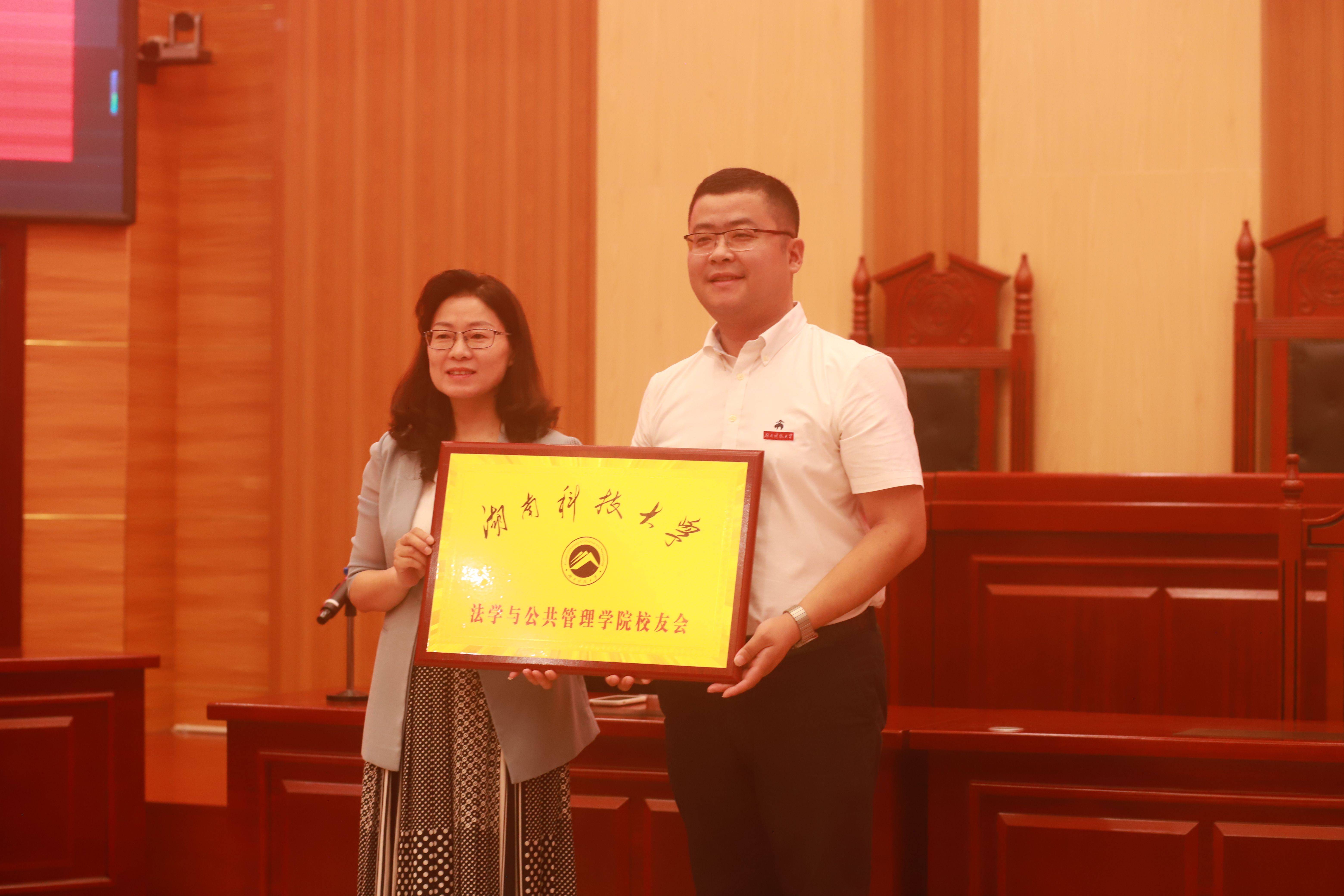 4e2a7d4a5b6547ba8598a68f18f72ced.jpg 4e2a7d4a5b6547ba8598a68f18f72ced.jpg